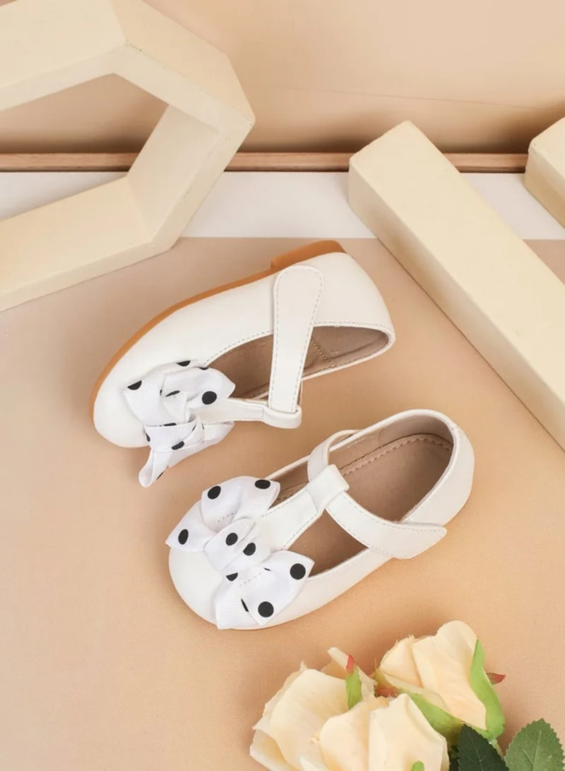 Take Two Girls Polka Dot Bow Decoration Shoes